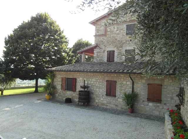 Casale Favilluta di Ruzza Caterina