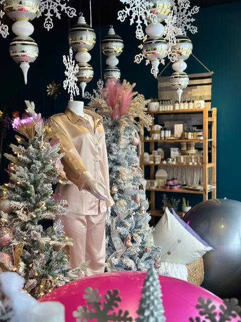 Three Little Blue Byrds Boutique