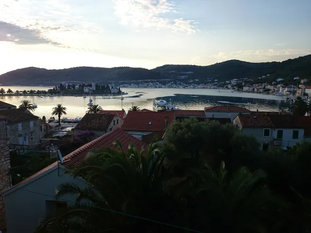 Apartments Nikola Vis