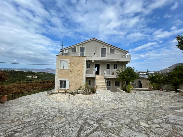 Cretan Family Villa
