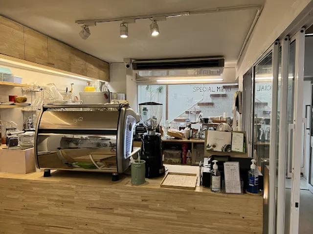 Grasstonomy | Clean Coffee Café