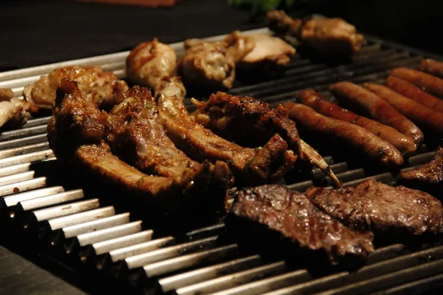 Oasis Poolside Bar and Grill