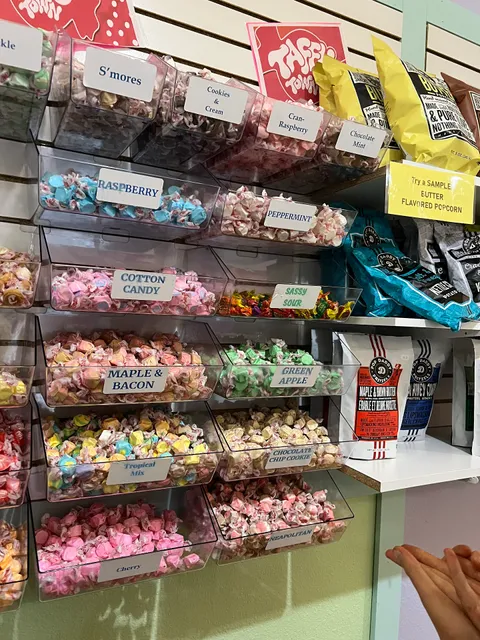 Cherokee Candy & Cream Shop