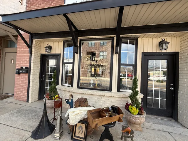 The House of Vin-Tique