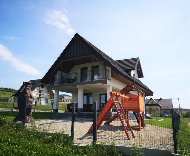 DOMEK W GÓRACH I NAD JEZIOREM CZORSZTYŃSKIM