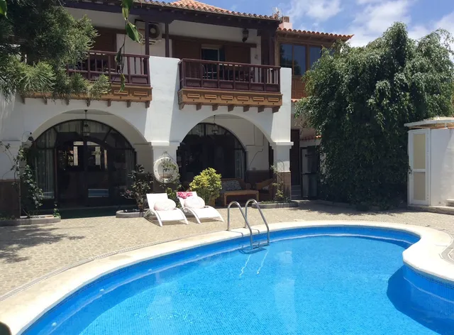 Las Americas Family Inn