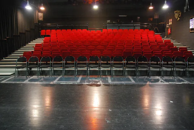 Espace K, Humour et autres curiosités