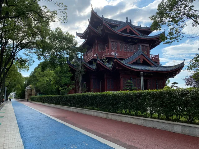 River-locking Tower Pagoda