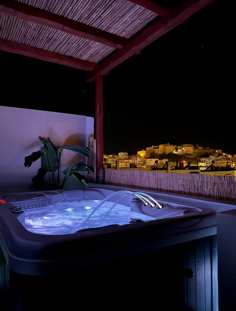 Hibiscus Suite Naxos