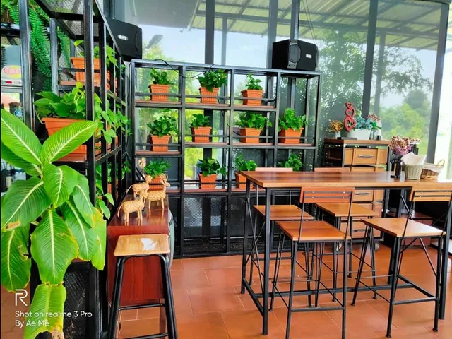 Rock and Loft Cafe & Resort