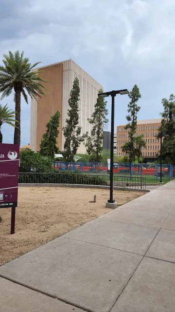 Central Court Building