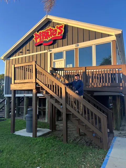 Pirate's Pizza and Wings