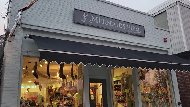 The Mermaids Purl