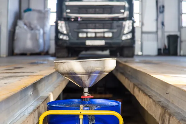 LubeZone Oil & Maintenance Services