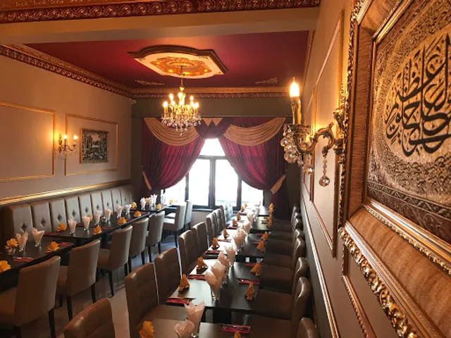 Restaurant Pyramides