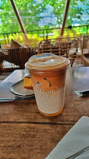 Flour Dust Cafe