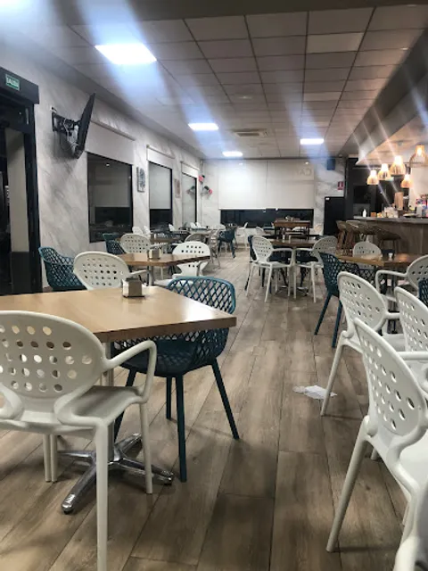 Cafetería Mi Pequeño Cid