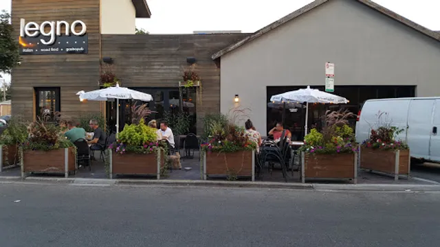 Suparossa Chicago Carryout & Delivery