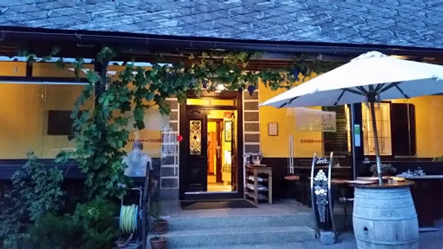 &Zeit: Die Buschenschank bei Polz