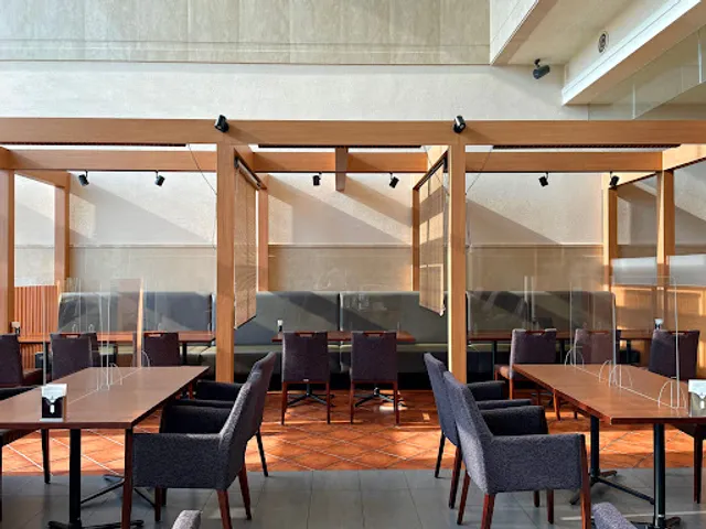 湖畔のレストランあしみ(葦海)