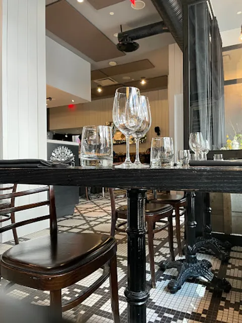 Cucina Market Bistro