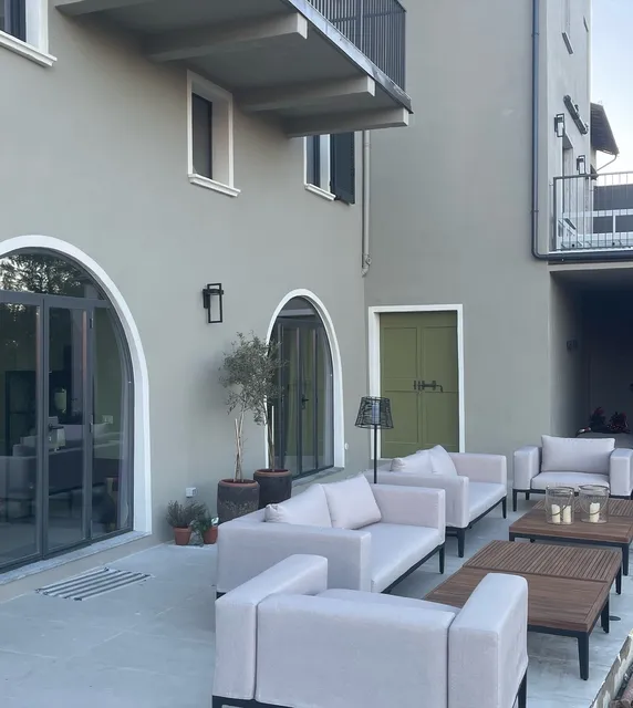 VILLA ELEONORA ITALIA