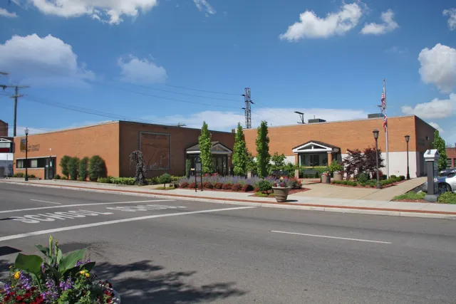 Zanesville-Muskingum County Convention and Visitors Bureau