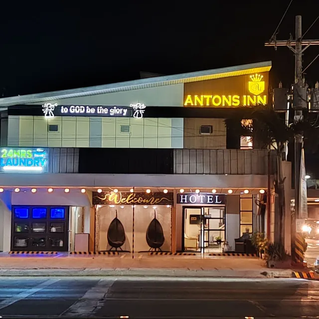 Anton's Inn