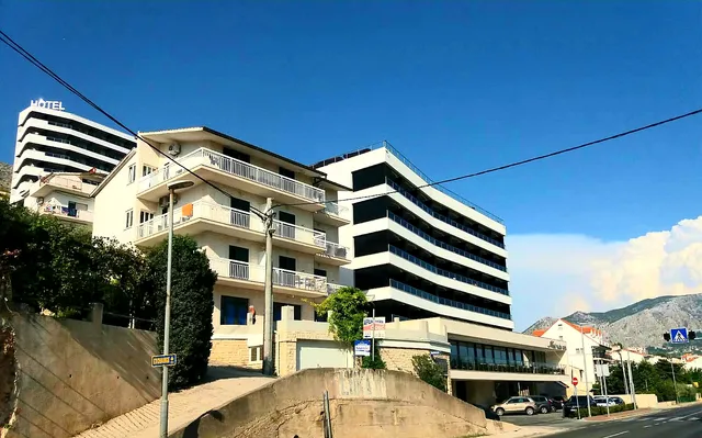 Apartments Ćosić