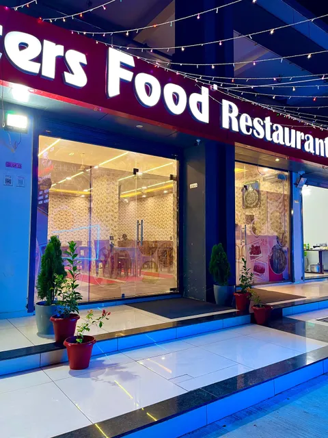 The Master Food Restraunt