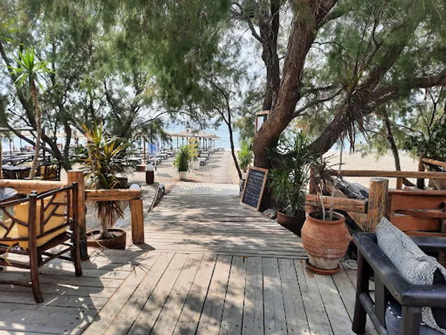 Tortuga Beach Bar Samos