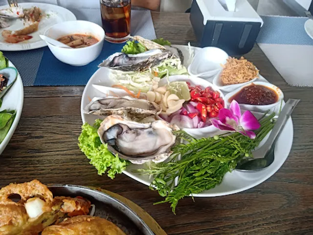Ploentalay Seafood เพลินทะเลซีฟู้ด