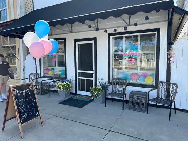 Skoops Ice Cream North Webster