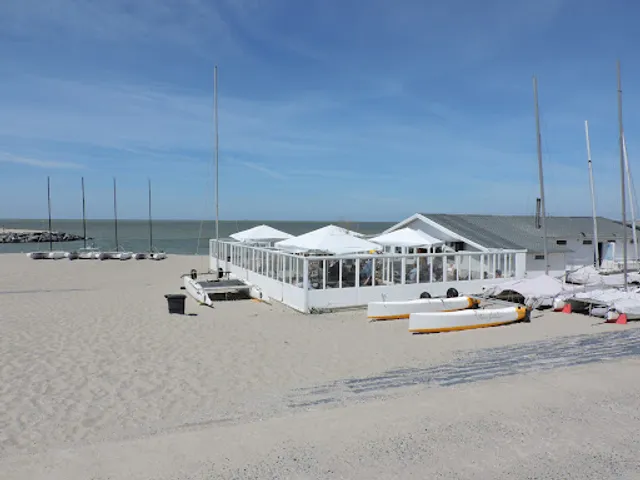 Ostend Sailing Private Club, Phare East & The Outsider Oostende