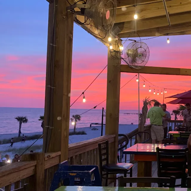 Shaggy's Biloxi Beach