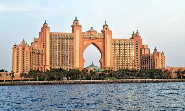 Atlantis The Palm (Non Stop)