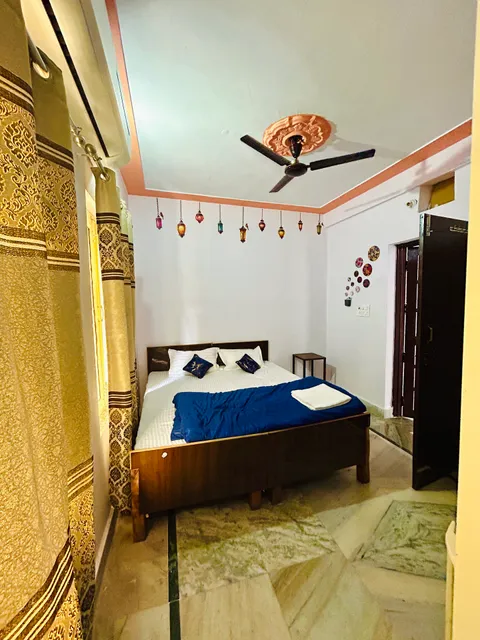 SOH sound of Himalayas stay and cafe