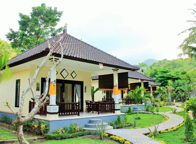 Bintang Beach Villa