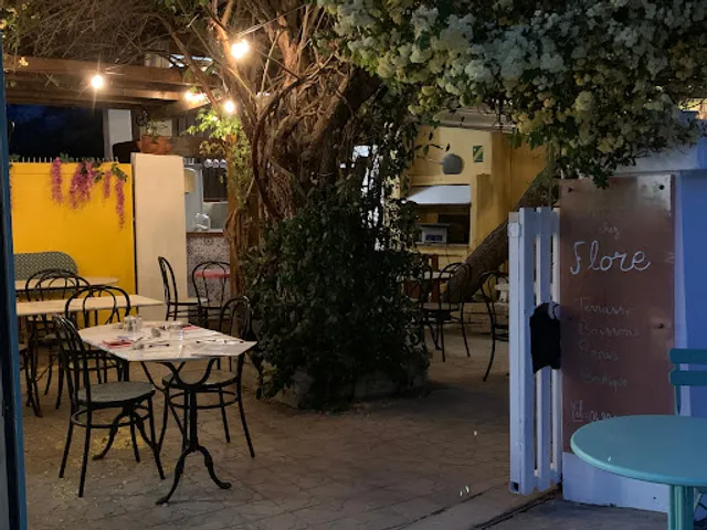 Chez Flore – Restaurant et à emporter – Les Angles 30133 – Les Priades