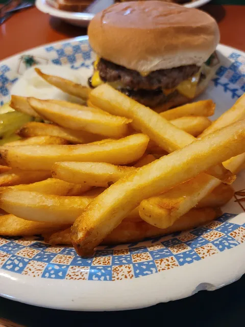 Dave & Joyce's Country Kitchen