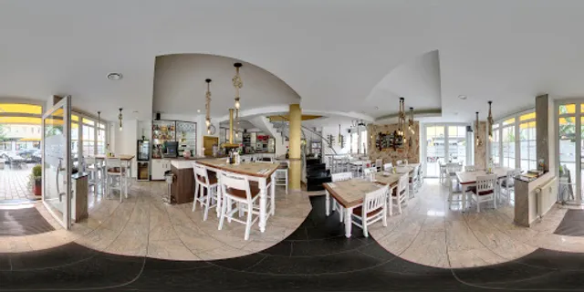 Prestige Bar & Lounge