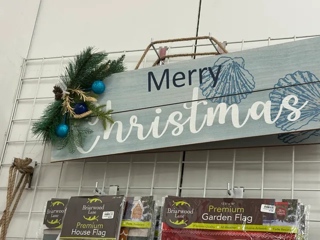 Navy Point Shopping Center