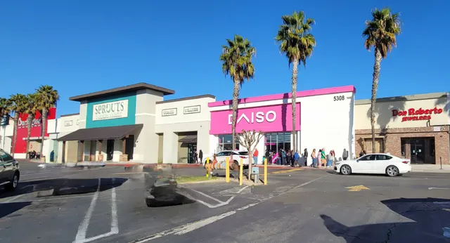 Daiso - Japanese Household Goods