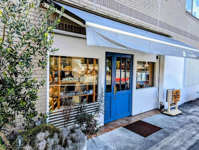 Patisserie Un Bateau