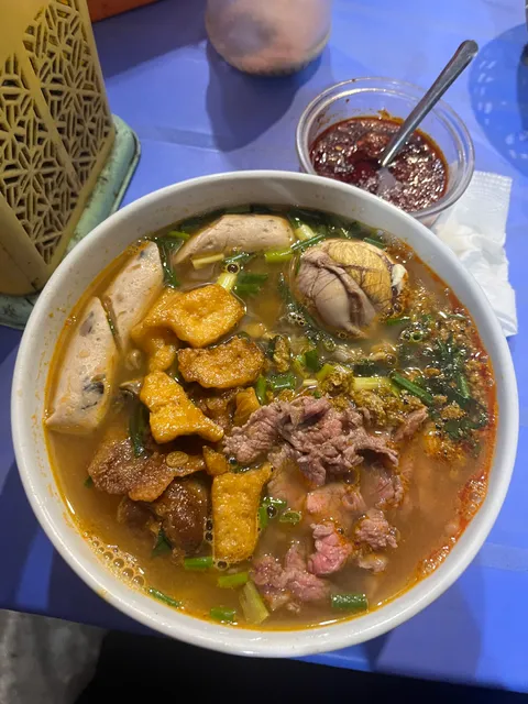 Bún Riêu Ốc Bò Ngõ Giếng Mứt