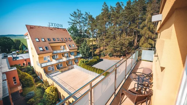 Hotel Academy Naháč