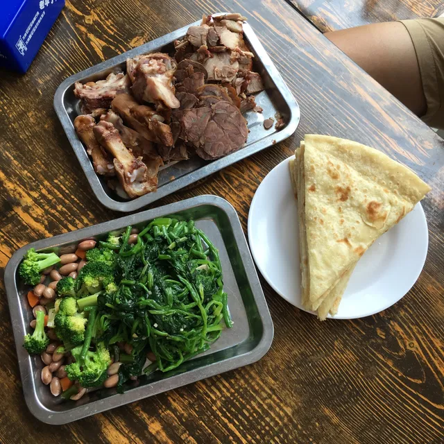 Kuanyuanlao Beijing Jiangroupu