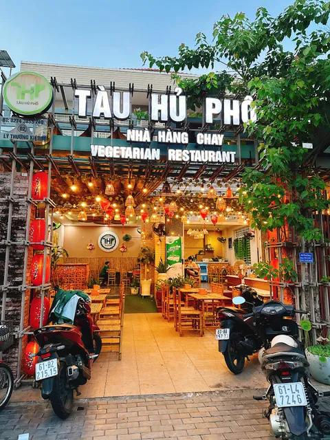 Tàu Hủ Phố