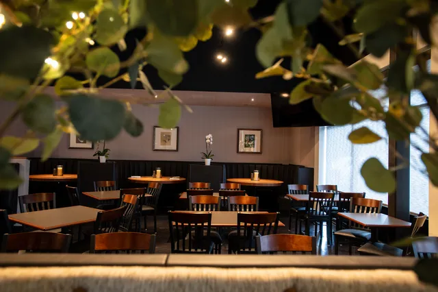 Cazzy's Corner Grill