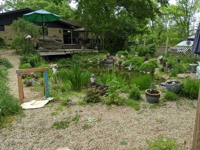 The Creative Sage Cottage/The Creative Sage Farmhouse